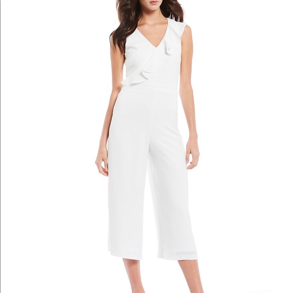 NWT Adrianna Papell Ruffle V-Neck Cropped Jumpsuit